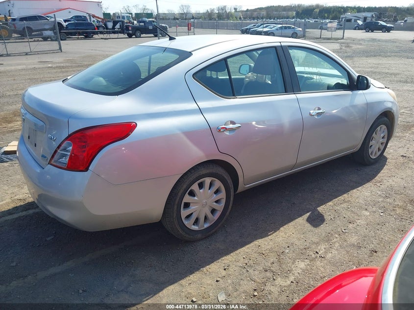 2012 Nissan Versa 1.6 Sv