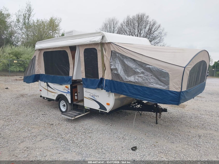 2011 CLIPPER TRAVEL TRAILER