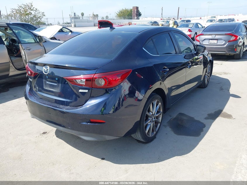 2018 Mazda Mazda3 Touring