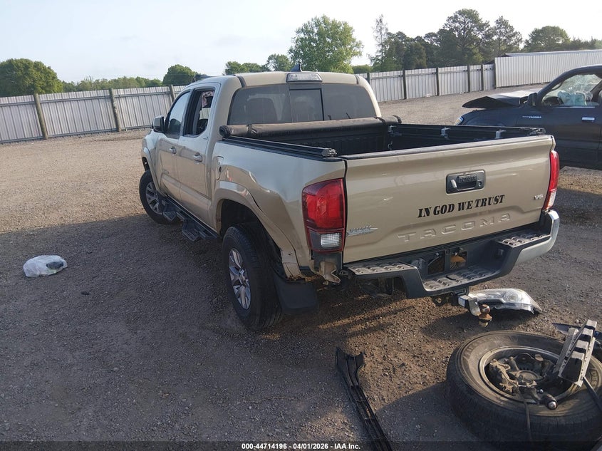 VIN 5TFAZ5CNXKX082425 2019 TOYOTA TACOMA SR5 V6