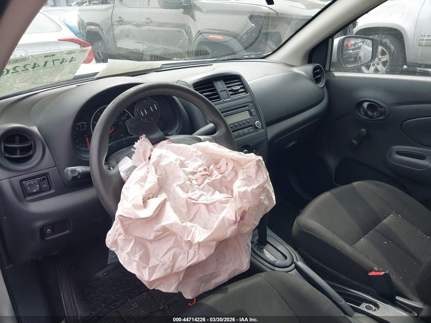 2016 Nissan Versa 1.6 S+