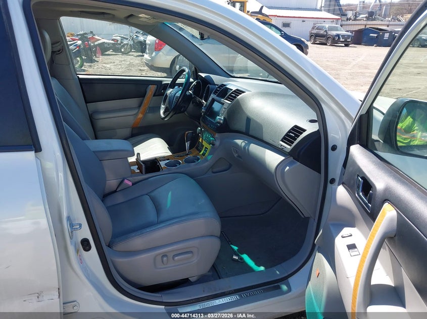 2010 Toyota Highlander Hybrid Limited V6