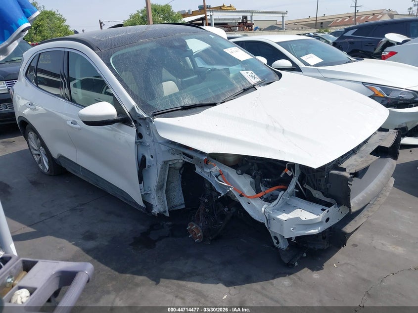 2021 Ford Escape Titanium Hybrid