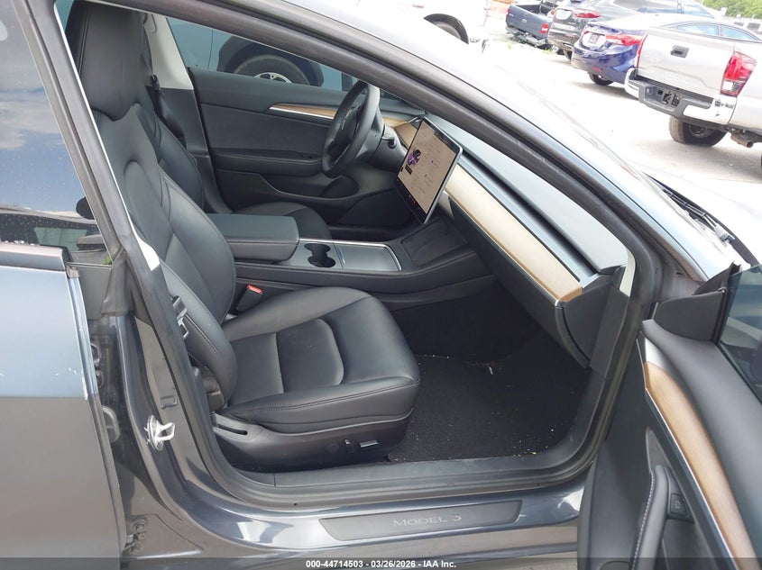 2022 Tesla Model 3 Long Range Dual Motor All-Wheel Drive