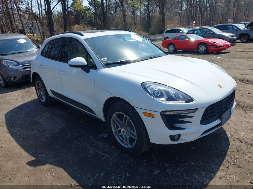 2017 PORSCHE MACAN