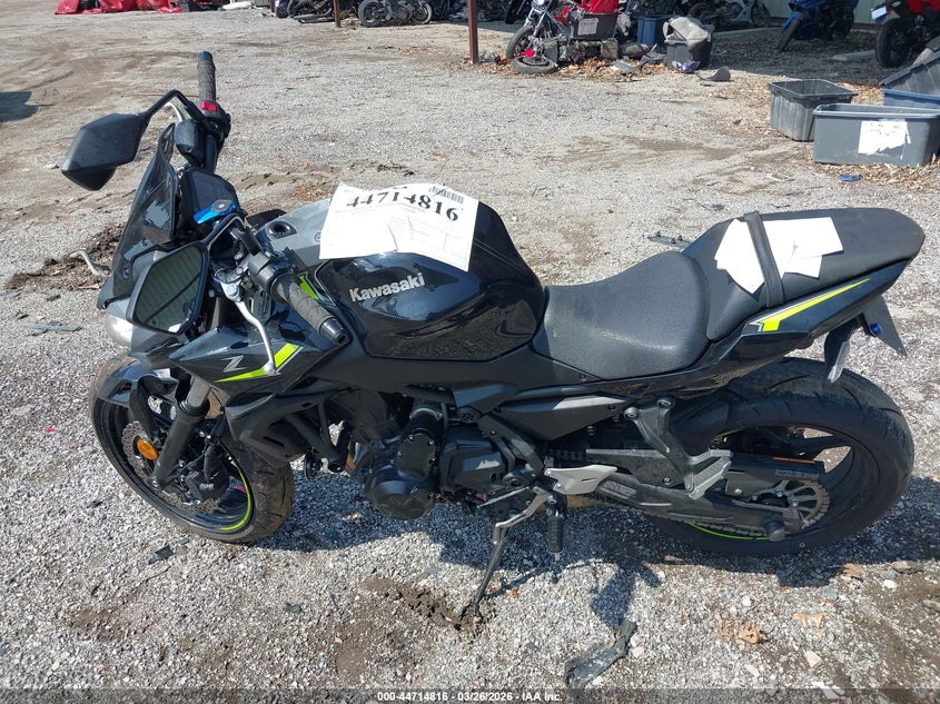2024 Kawasaki Er650 P VIN: ML5EREP14RDAB6725 Lot: 44714816