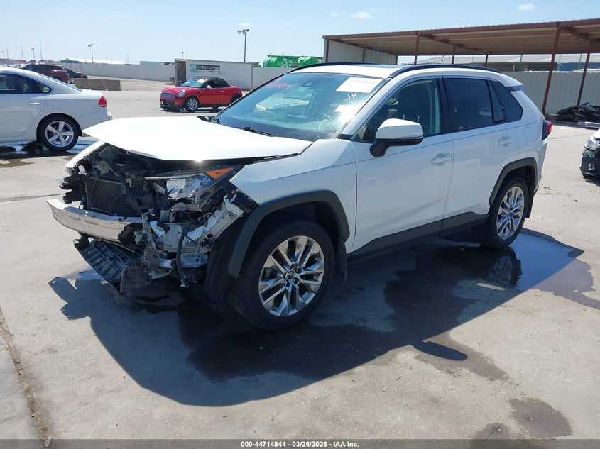 2019 TOYOTA RAV4 auction photo 2