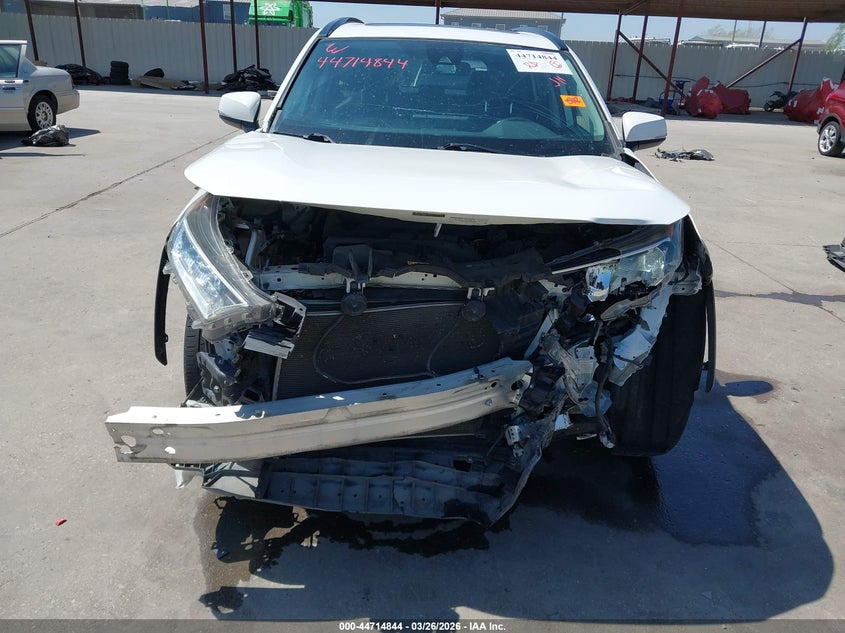 2019 TOYOTA RAV4 auction photo 6