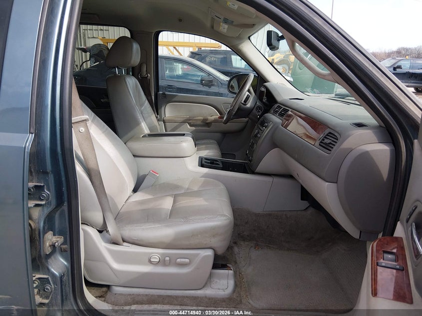 2010 GMC Yukon Xl 1500 Slt