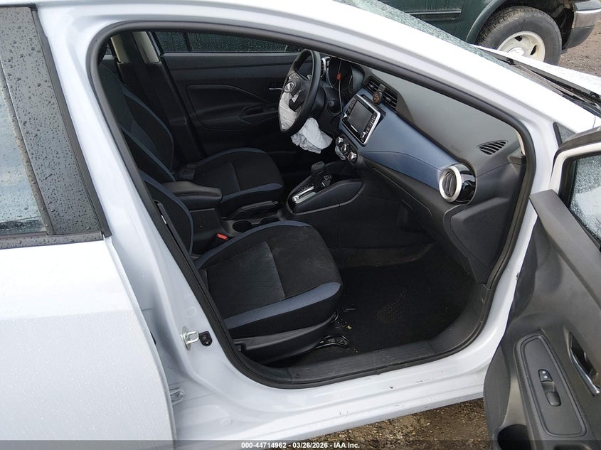 2025 Nissan Versa 1.6 Sv