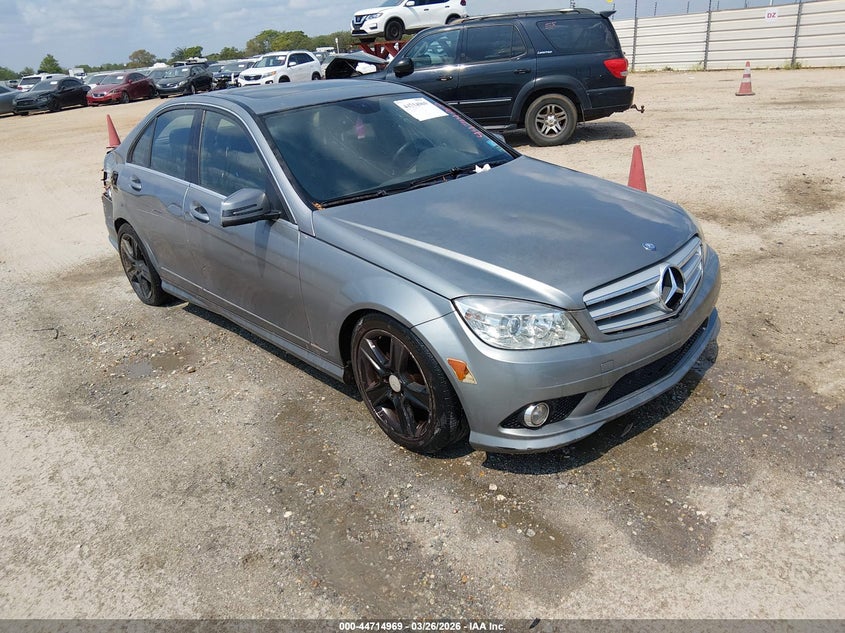 2010 Mercedes-Benz C 300 Luxury 4Matic/Sport 4Matic