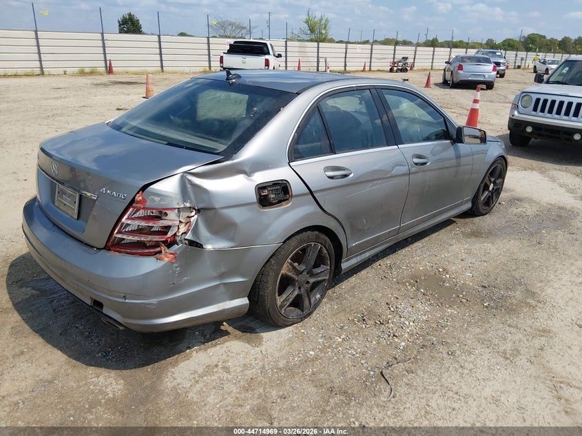 2010 Mercedes-Benz C 300 Luxury 4Matic/Sport 4Matic