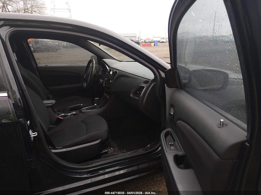 2014 Chrysler 200 Touring