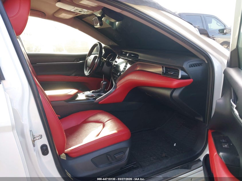 2020 Toyota Camry Xse