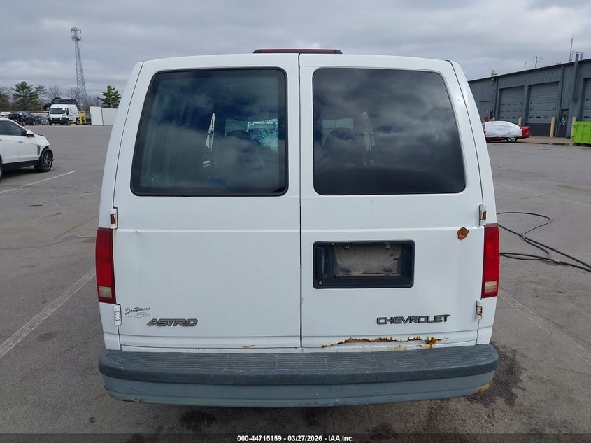1999 Chevrolet Astro VIN: 1GCDM19W8XB185724 Lot: 44715159