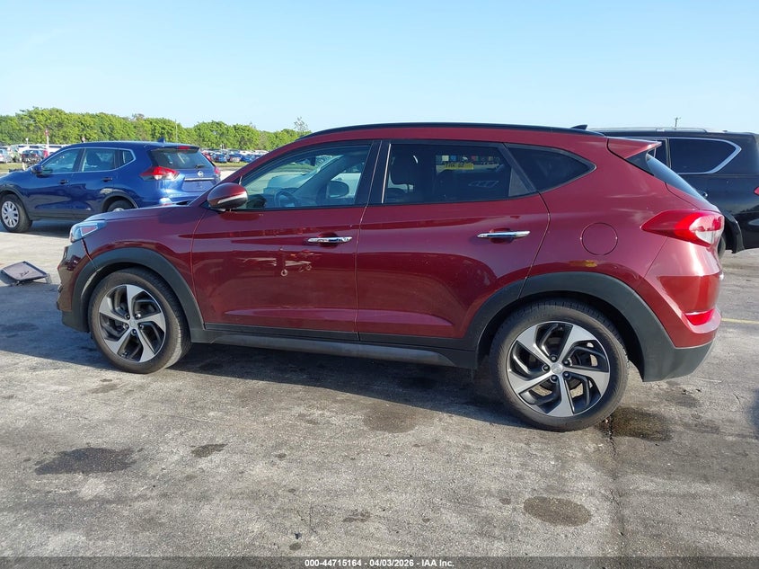 2016 HYUNDAI TUCSON LIMITED · Фото 14