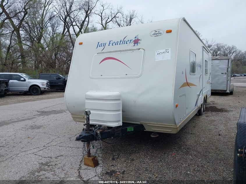 2004 JAYCO JAY FEATHER LGT SERI auction photo 2