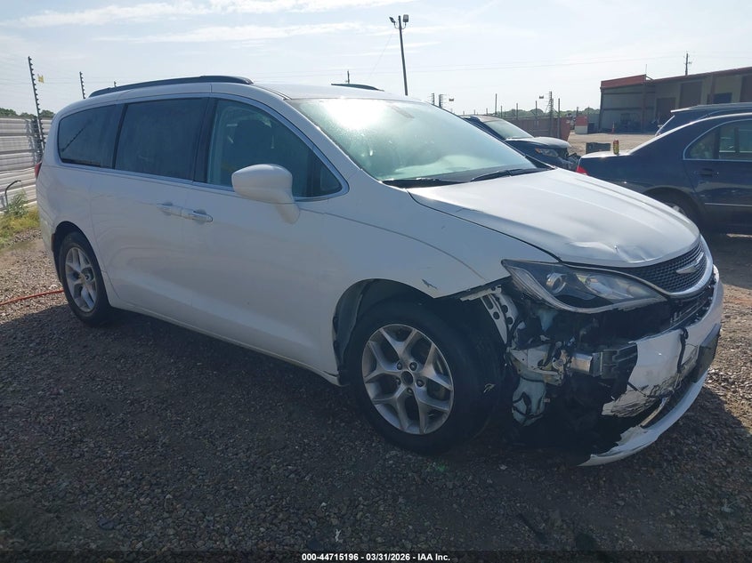2018 Chrysler Pacifica Touring Plus