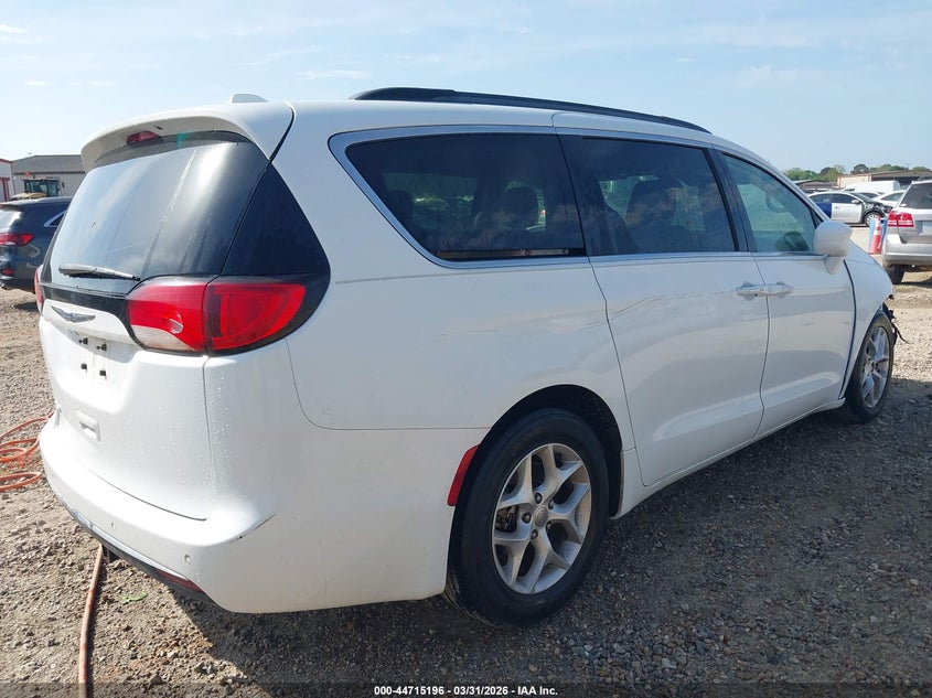 2018 Chrysler Pacifica Touring Plus