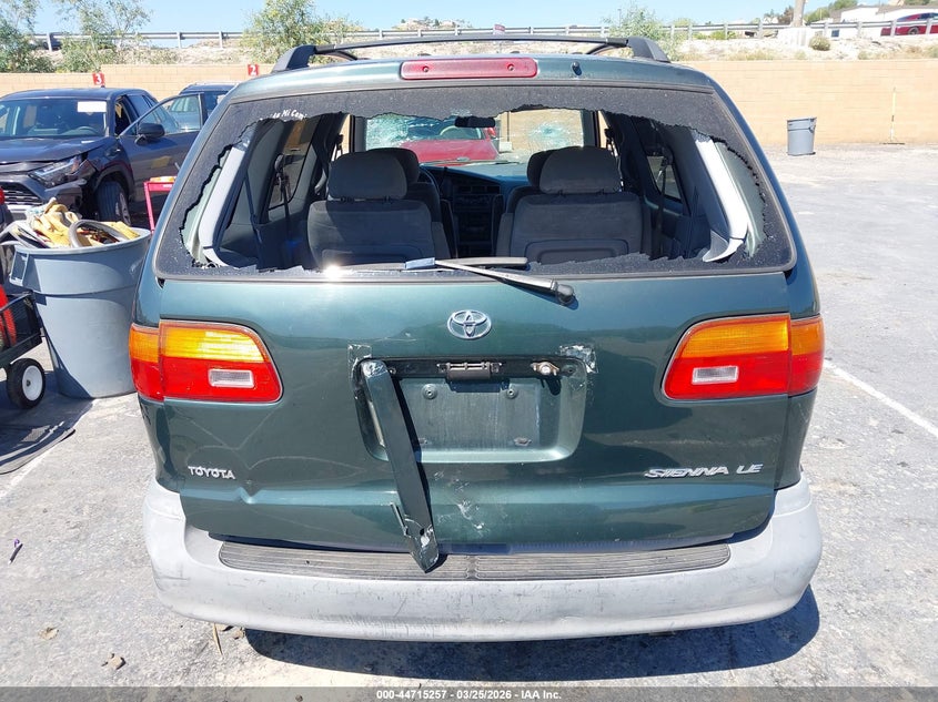 2000 Toyota Sienna Le VIN: 4T3ZF13C7YU192574 Lot: 44715257