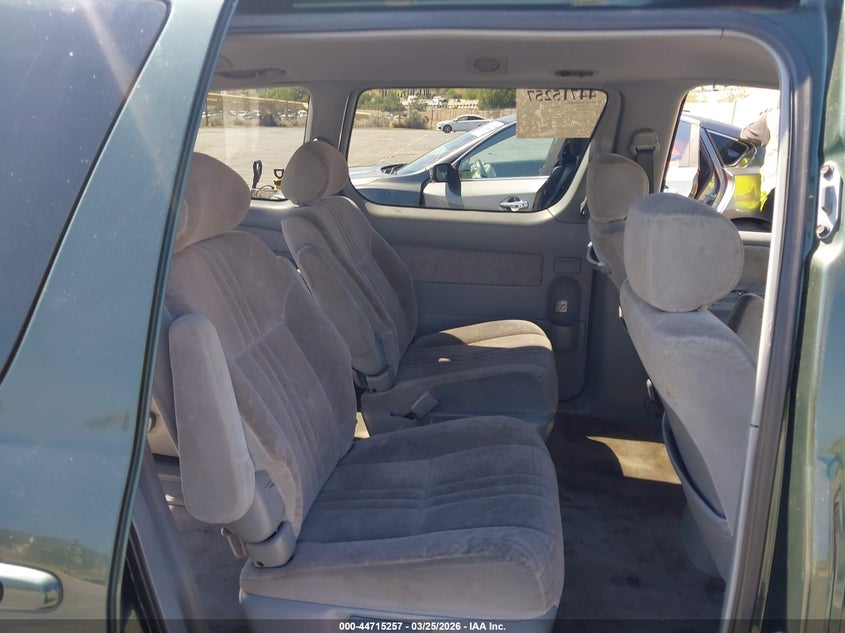 2000 Toyota Sienna Le VIN: 4T3ZF13C7YU192574 Lot: 44715257