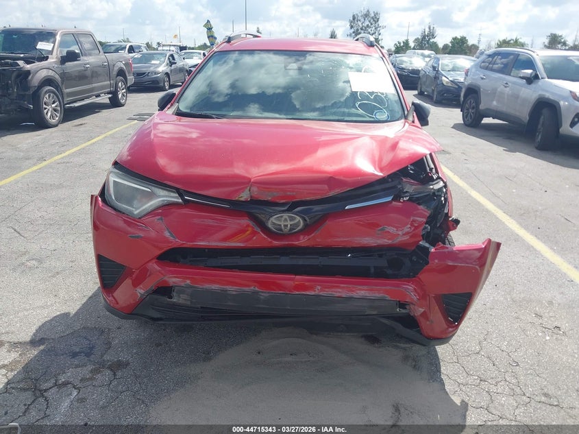 2017 TOYOTA RAV4 auction photo 6