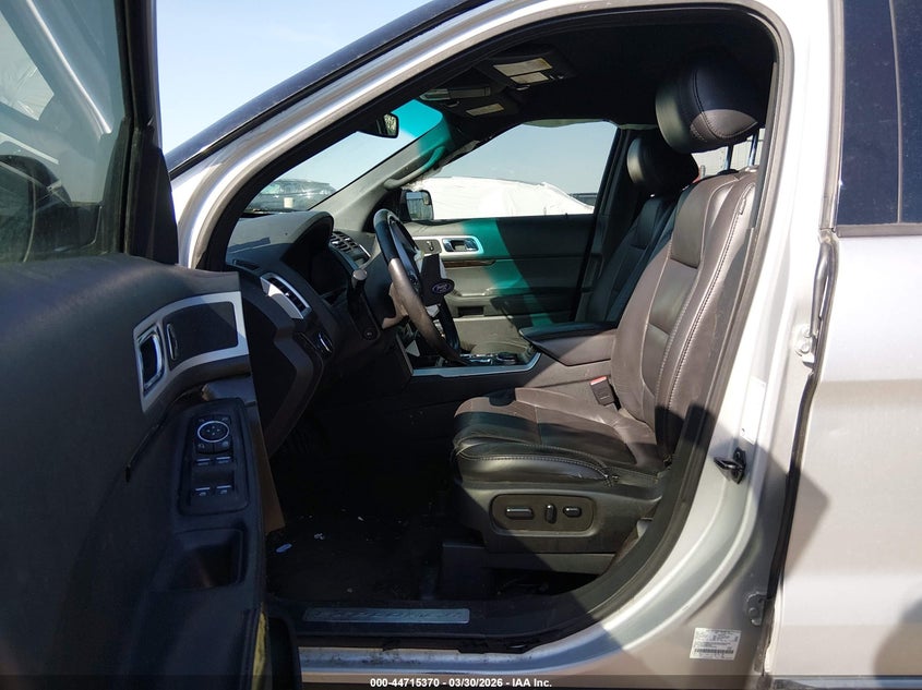 2015 FORD EXPLORER auction photo 5
