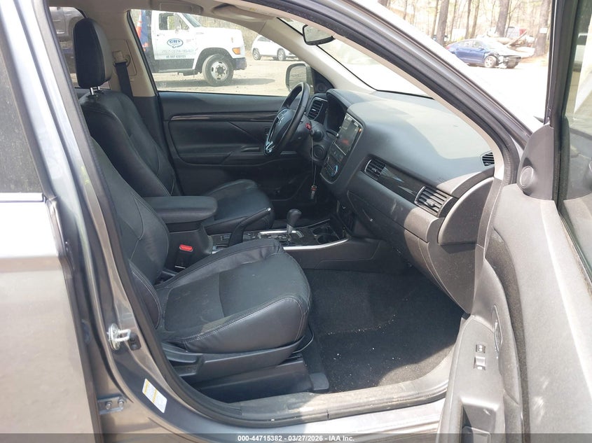 2017 Mitsubishi Outlander Se/Sel