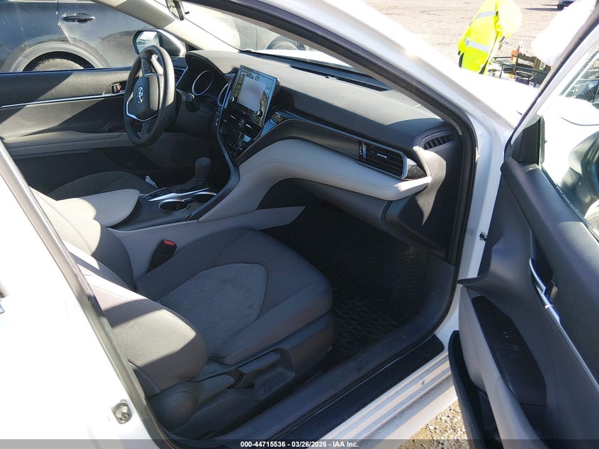 2022 Toyota Camry Le Hybrid