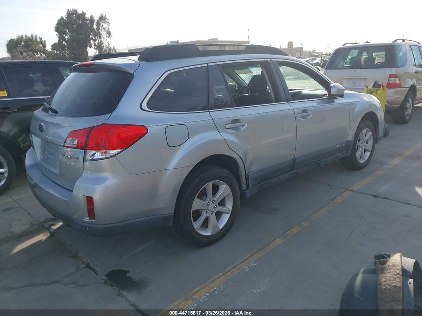Vin: 4s4brbcc6d3322500, lot: 45212767, subaru outback 2.5i premium 20134