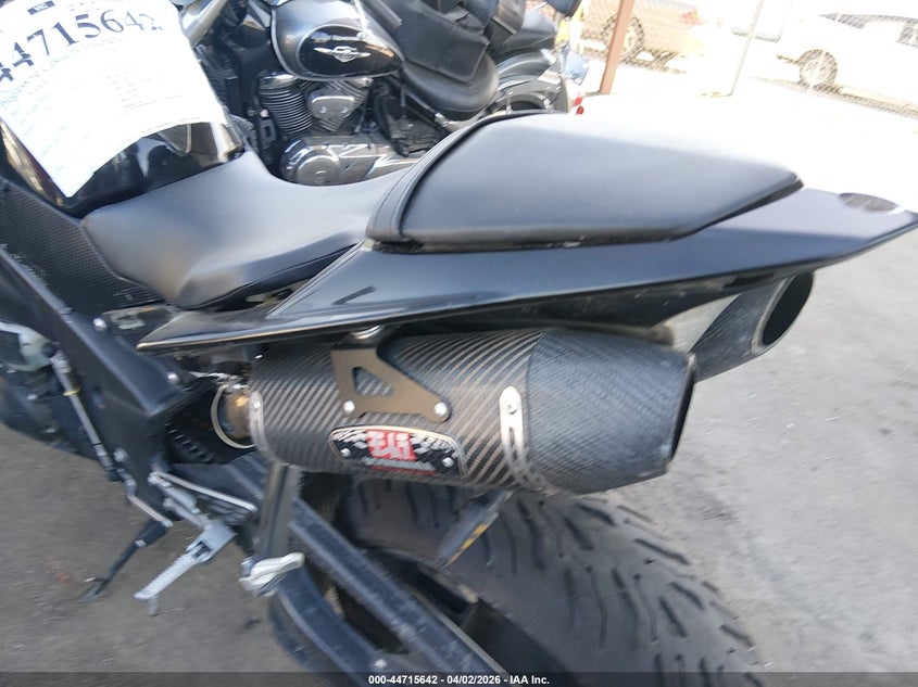 2011 Yamaha Yzfr1 VIN: JYARN23E0BA011102 Lot: 44715642