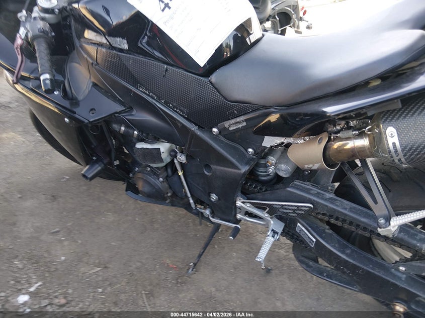 2011 Yamaha Yzfr1 VIN: JYARN23E0BA011102 Lot: 44715642