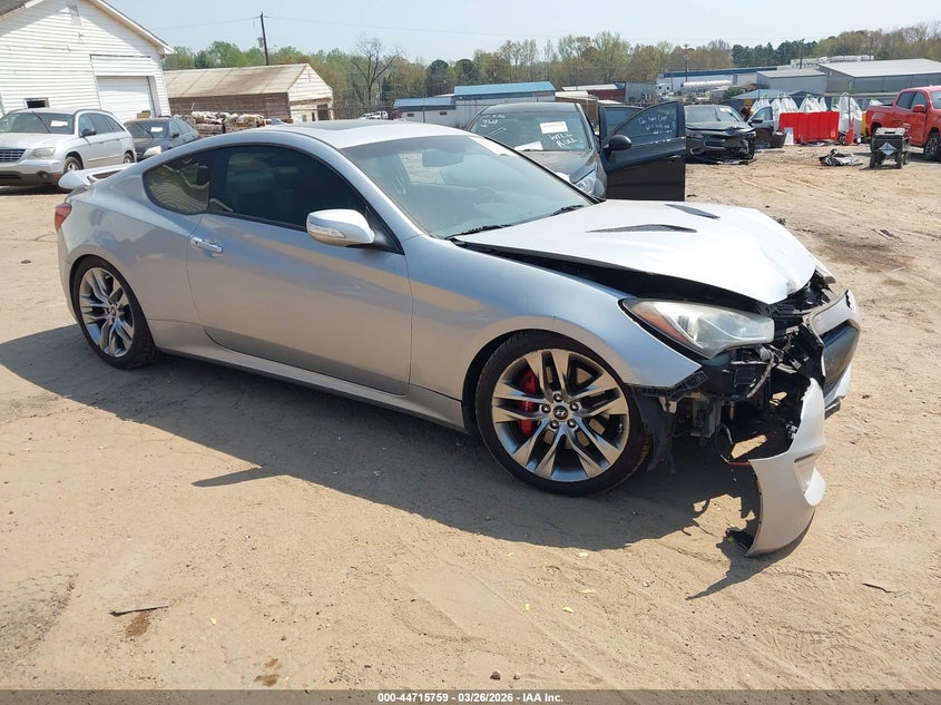 2013 Hyundai Genesis 3.8 Track