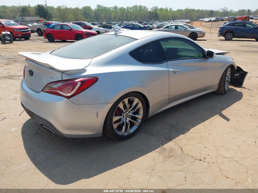 2013 Hyundai Genesis 3.8 Track