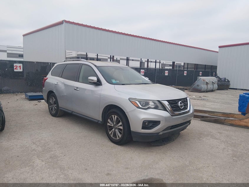 2018 Nissan Pathfinder Sv