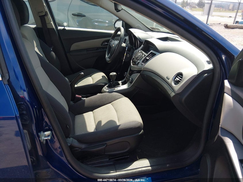 2012 Chevrolet Cruze Ls