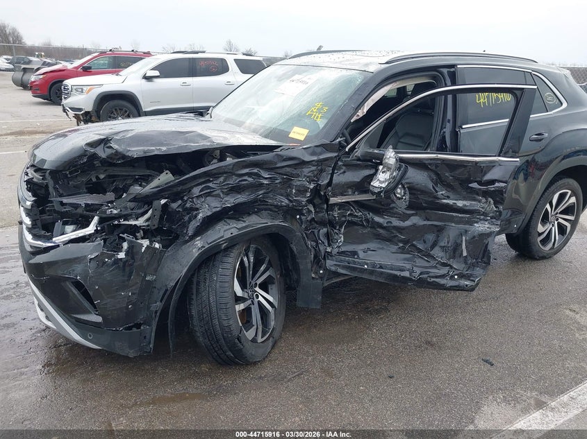 2021 Volkswagen Atlas Cross Sport 3.6L V6 Sel Premium VIN: 1V2TE2CA0MC226184 Lot: 44715916