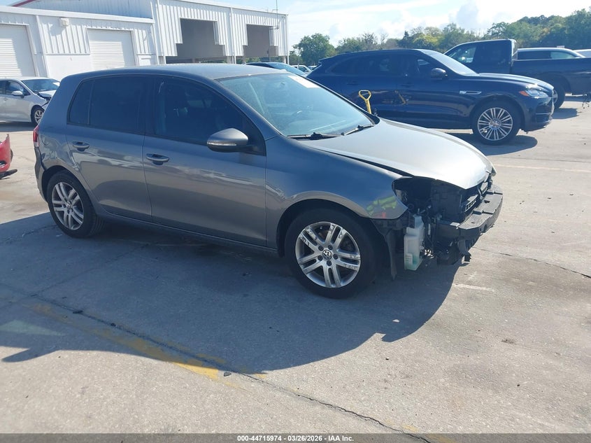 2010 Volkswagen Golf 4-Door
