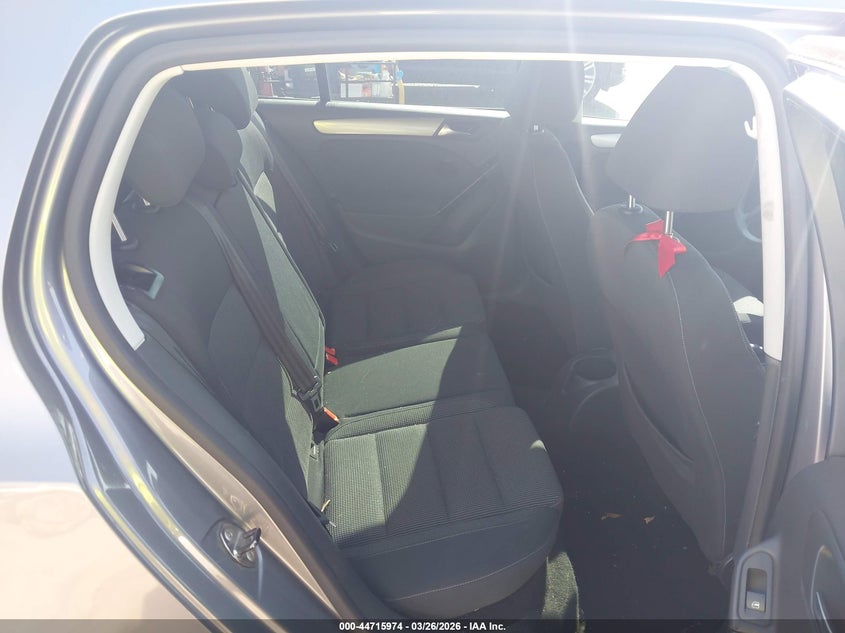 2010 Volkswagen Golf 4-Door VIN: WVWDA7AJ1AW357152 Lot: 44715974