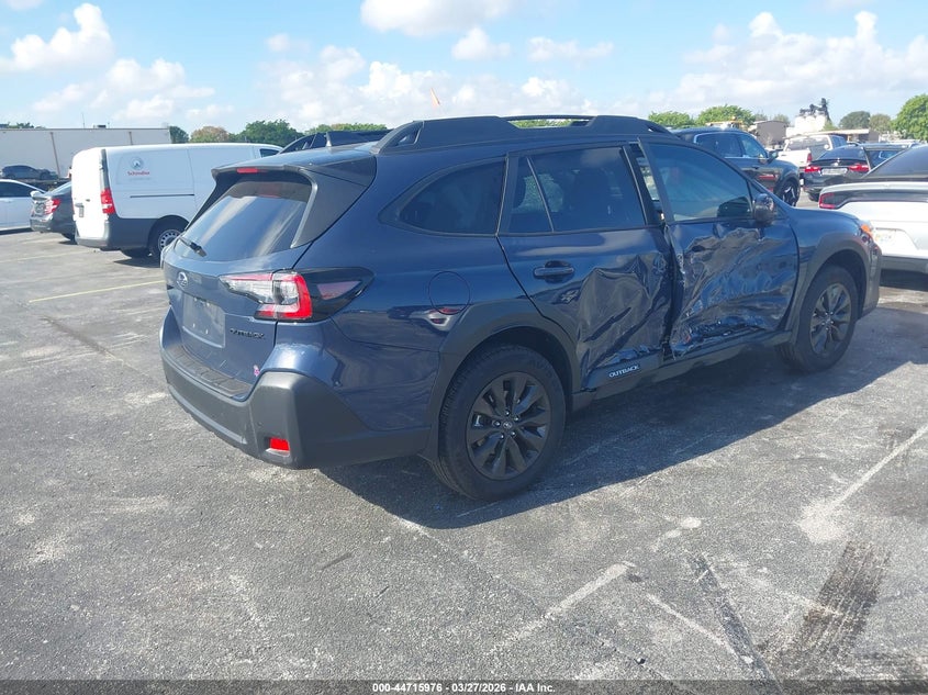 2025 SUBARU OUTBACK auction photo 4