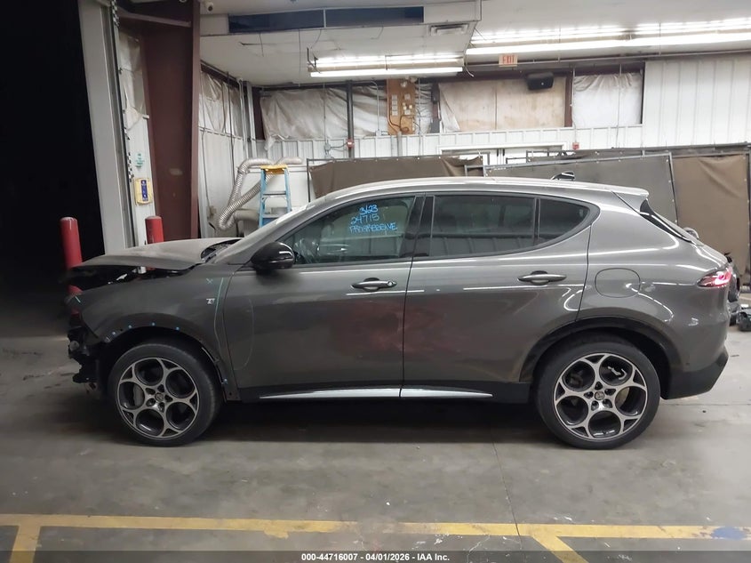 2024 Alfa Romeo Tonale Ti Eawd VIN: ZASPATCWXR3051566 Lot: 44716007