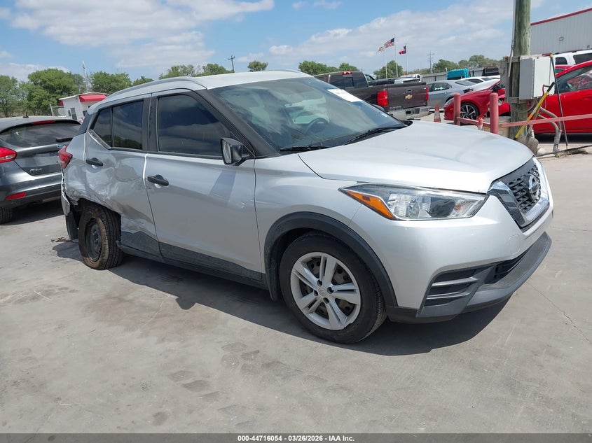 2019 Nissan Kicks S