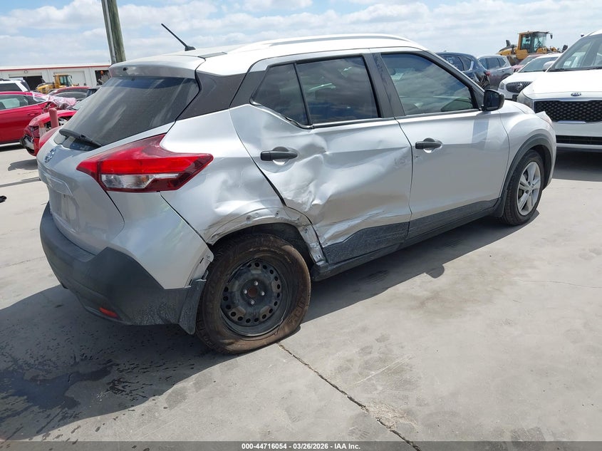 2019 Nissan Kicks S