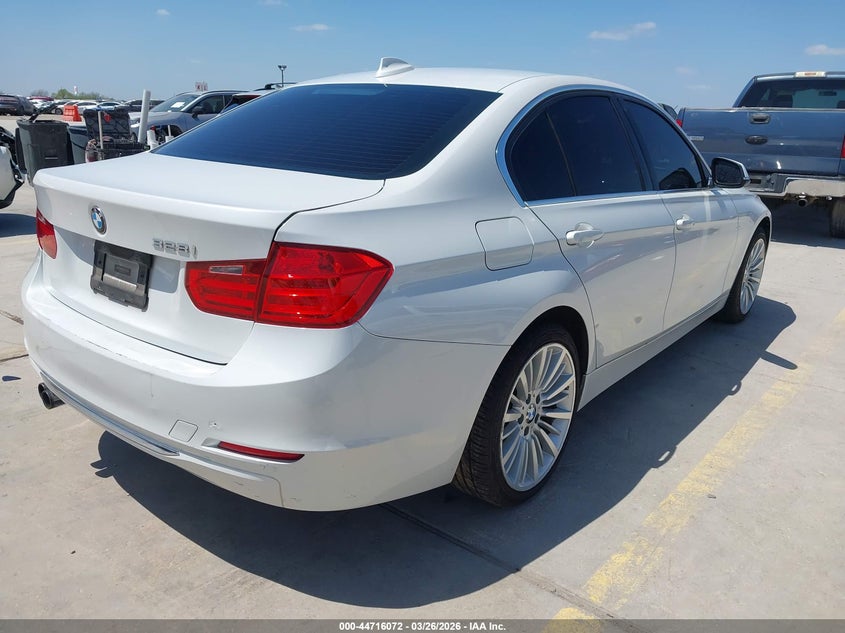 2012 BMW 3er 2.0 328I white Lot 111044716072 Vin WBA3A5C56CF347510