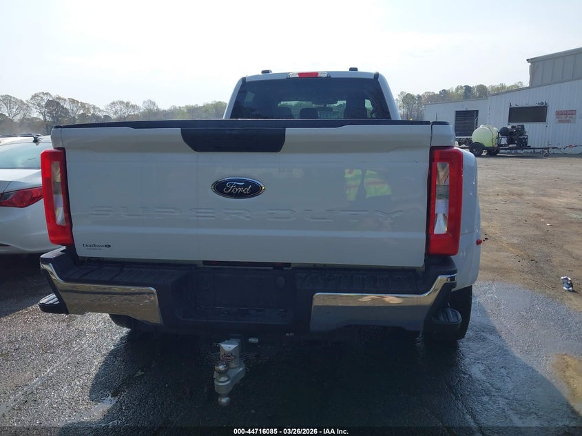 2024 FORD F-350 (VIN: 1FT8W3DT8RED41623