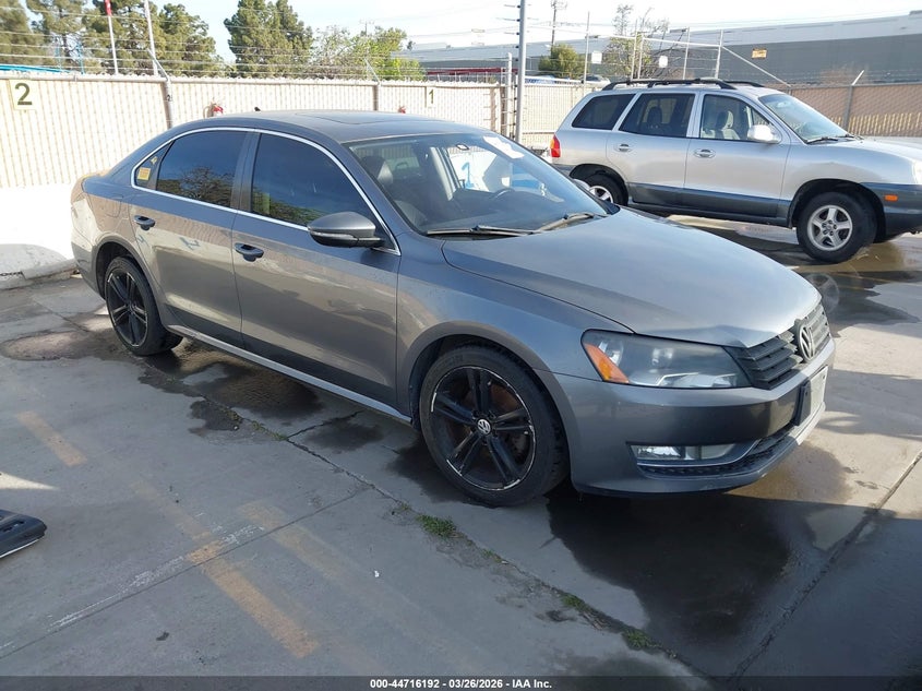 2012 Volkswagen Passat 3.6L V6 Se