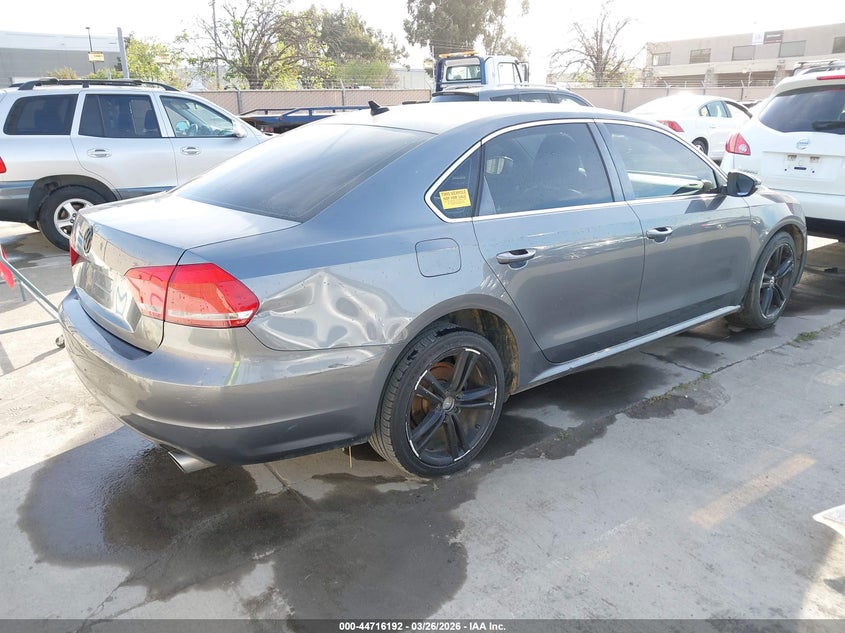 2012 Volkswagen Passat 3.6L V6 Se