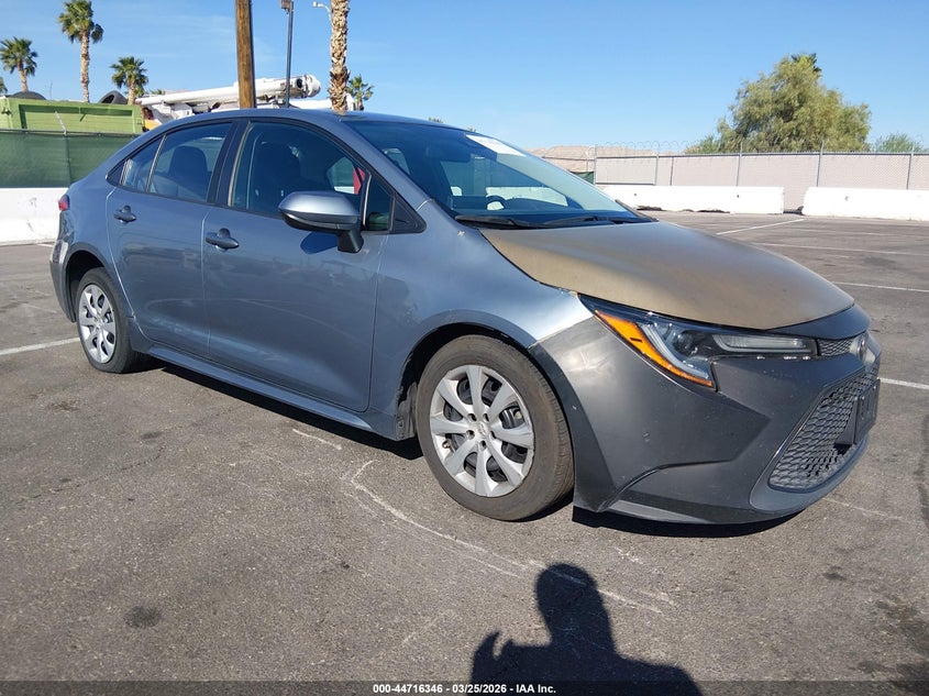 5YFEPMAE2NP279726 2022 Toyota Corolla Le auction photo 1