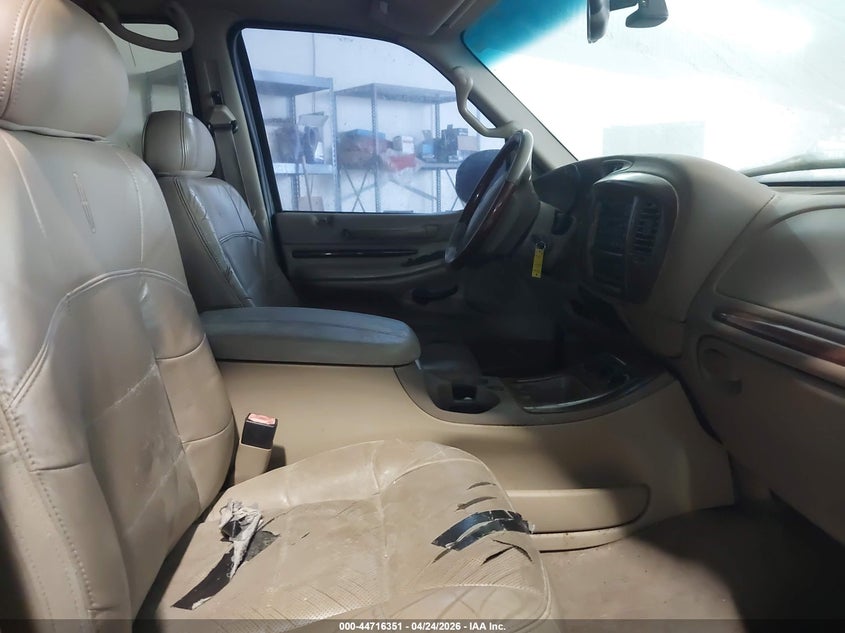 2002 Lincoln Navigator