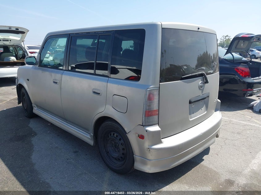 2005 Scion Xb